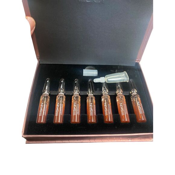 111SKIN The Radiance Concentrate Ampoules 7 x 2mL UK Luxury Skincare Treatment - Picture 3 of 3